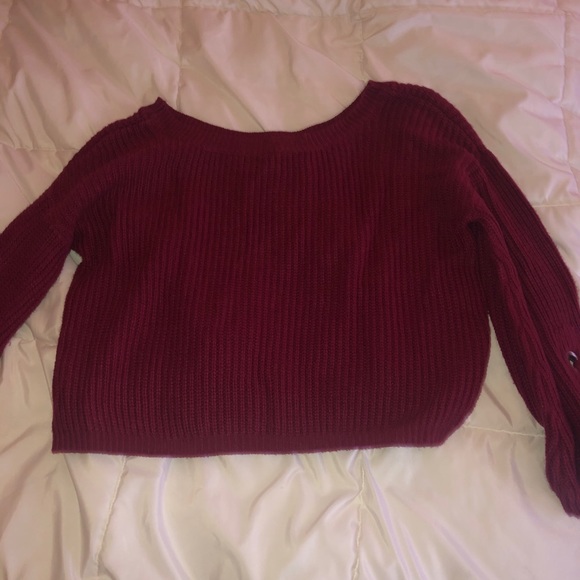 Sweaters - Trendy boho maroon sweater